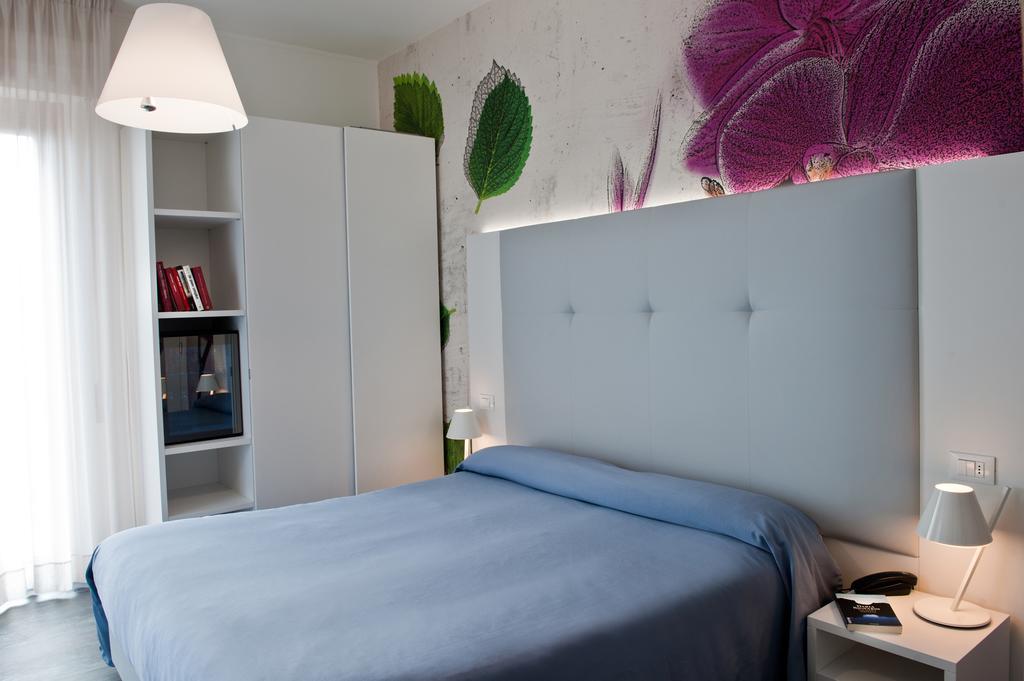 Hotel Europa คูปรา มาริตติมา ภายนอก รูปภาพ